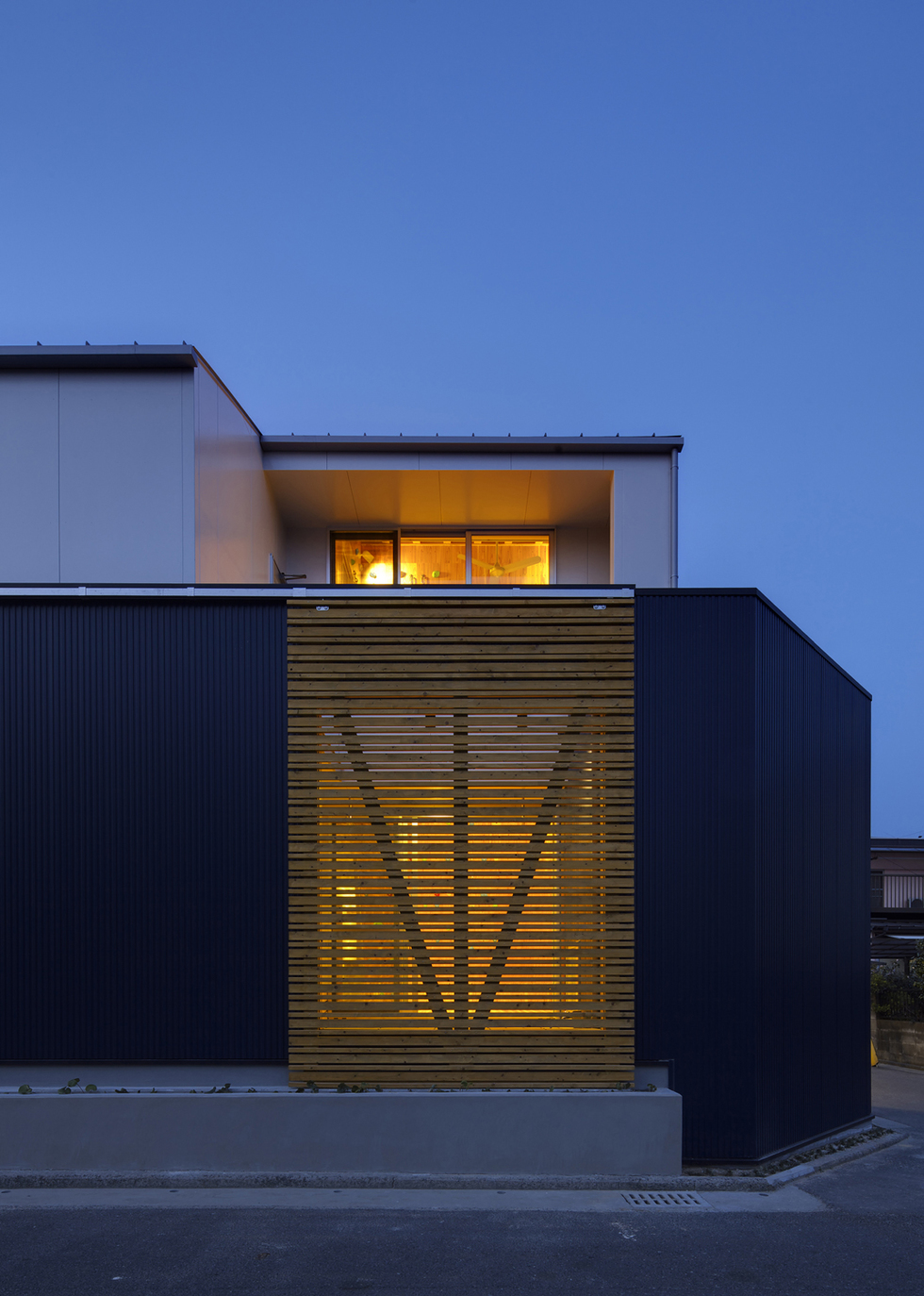 クライミングウォールの家のサムネイル