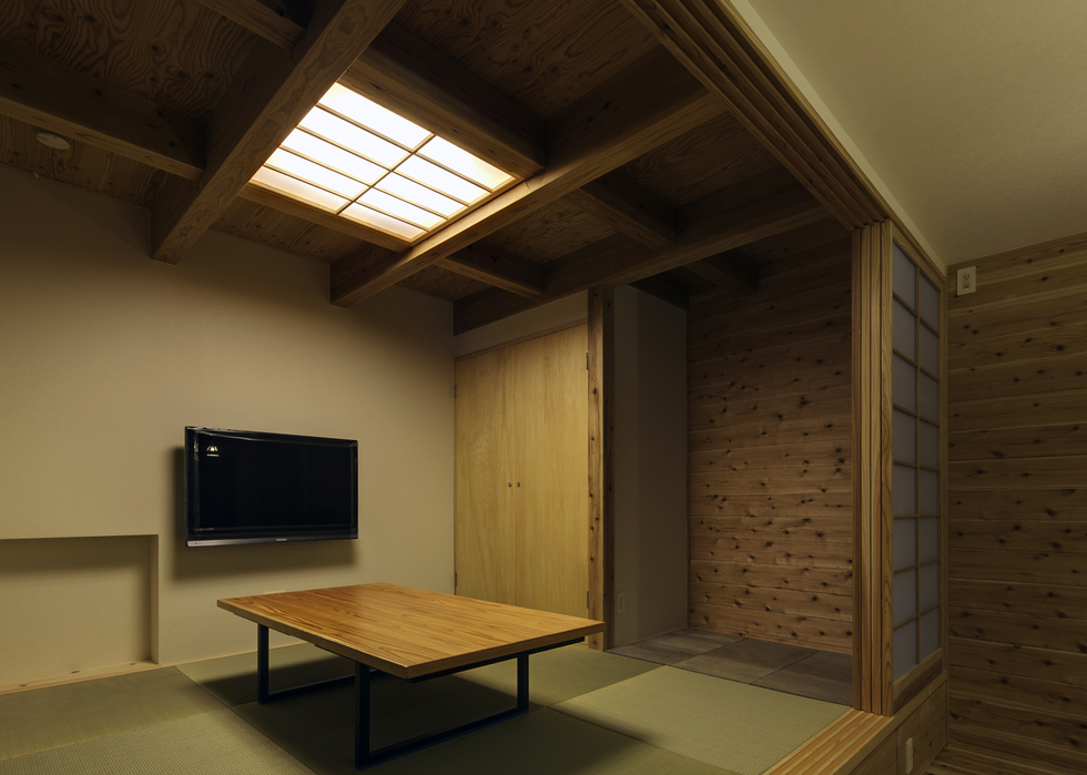 クライミングウォールの家のサムネイル