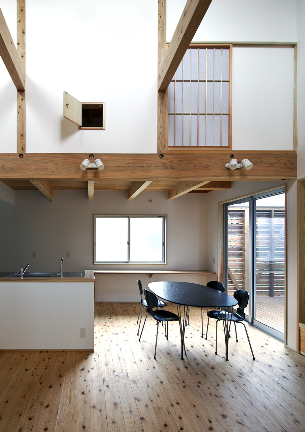 春日の家のサムネイル