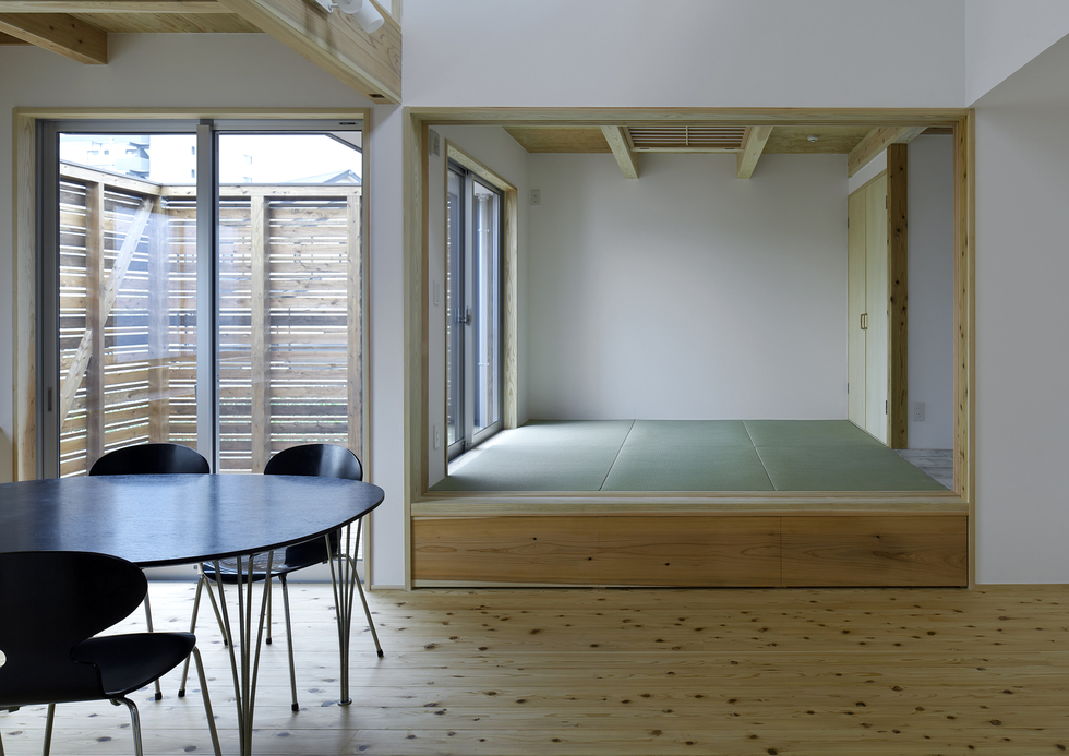 春日の家のサムネイル