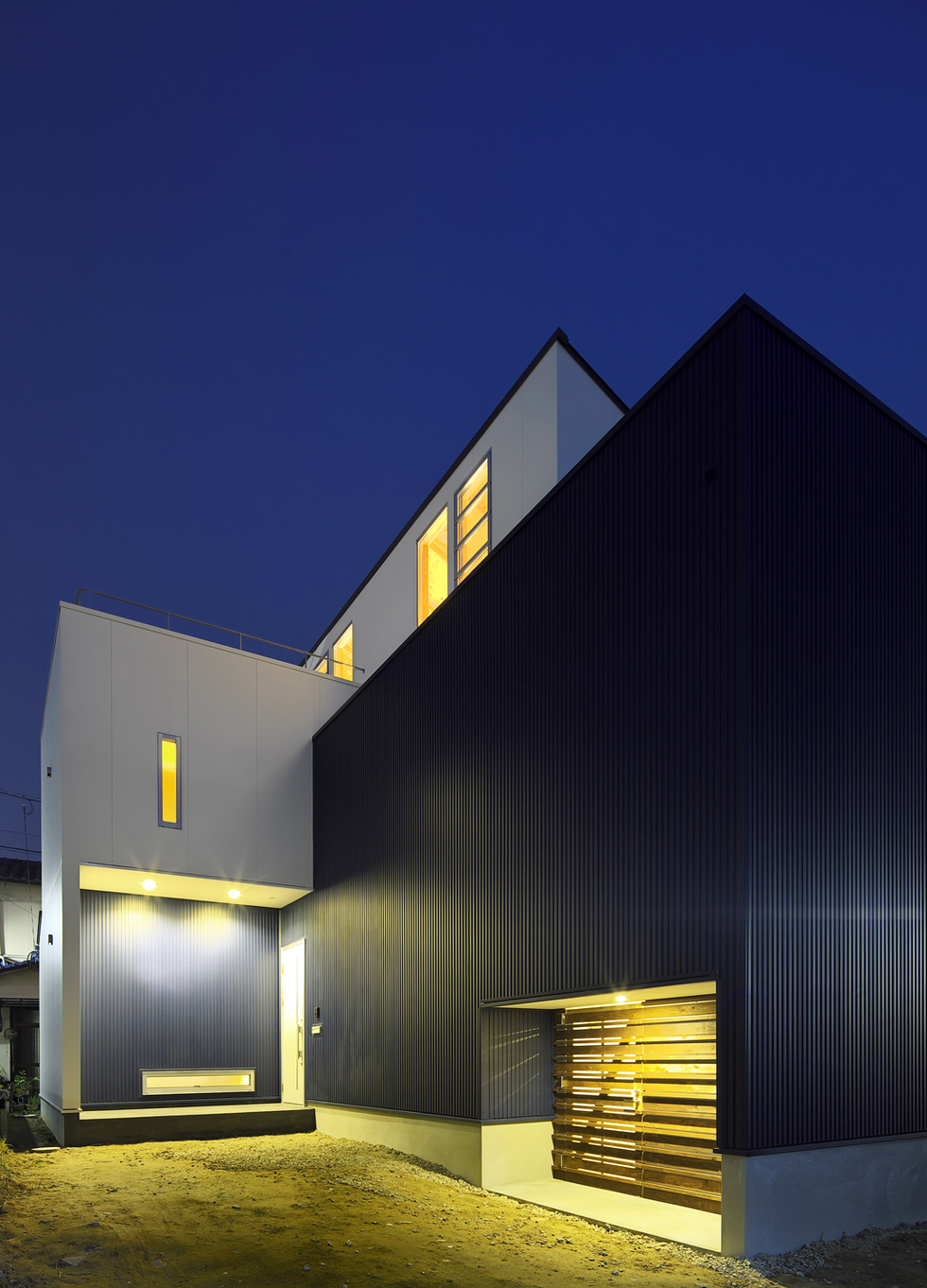 春日の家のサムネイル