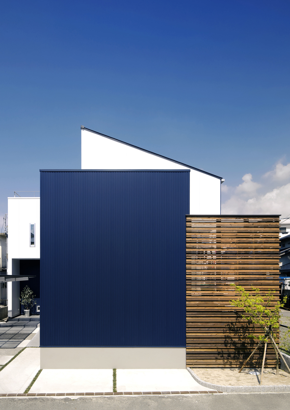 春日の家のサムネイル