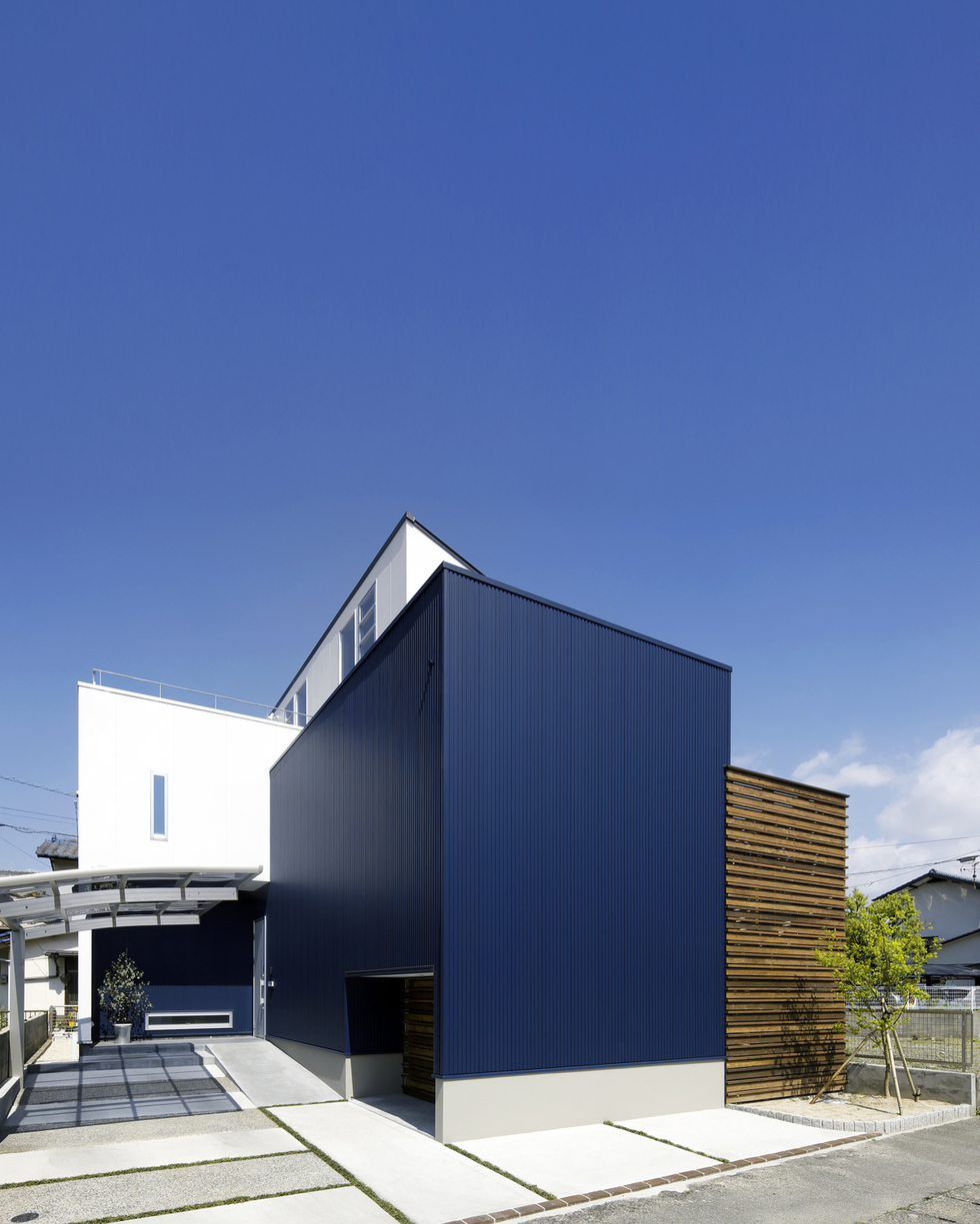 春日の家のサムネイル